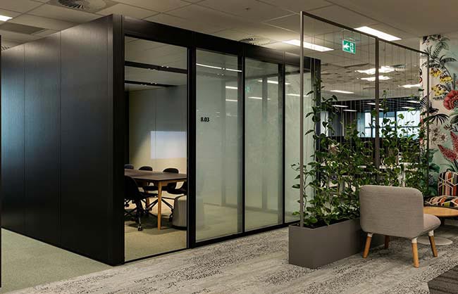 frosted glass partitions